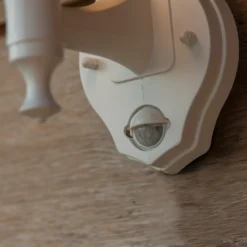 Lutec Unite LED PIR Outdoor Wall Light - White -NEBO Store 12819200 1184952882849283