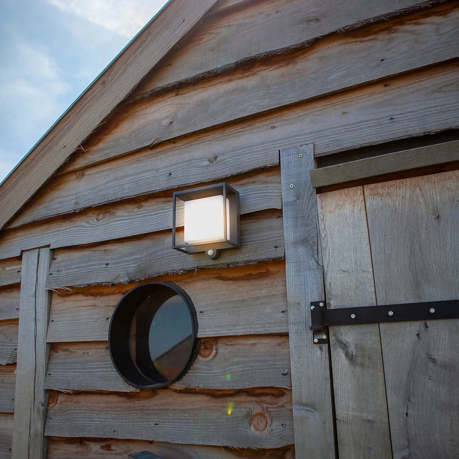 Lutec Curtis Solar LED Outdoor Wall Light With PIR Motion Sensor 5 Lutec Curtis Solar LED Outdoor Wall Light With PIR Motion Sensor - Image 3