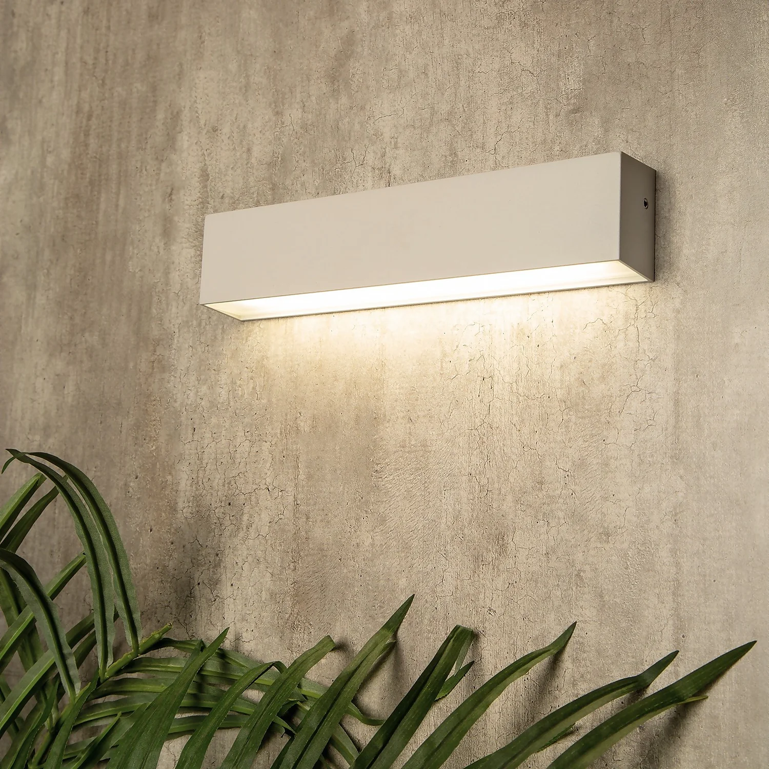 Cannes 10w Outdoor LED Linear Wall Light (IP54) - White 3 Cannes 10w Outdoor LED Linear Wall Light (IP54) - White